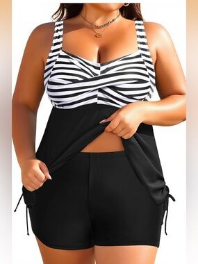 🚘Plus Size Striped Black & White Tankini with shorts Swim Set size 30W
